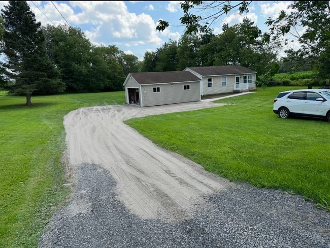 Photo - 3334 Wyss Rd House