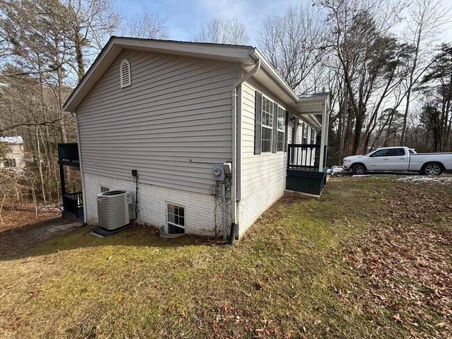 Photo - 11570 Tomahawk Trail W