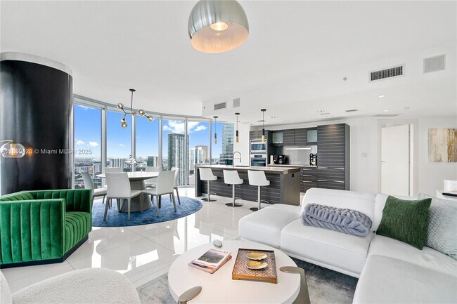 Building Photo - 200 Biscayne Blvd Way Unit 3802 Rental