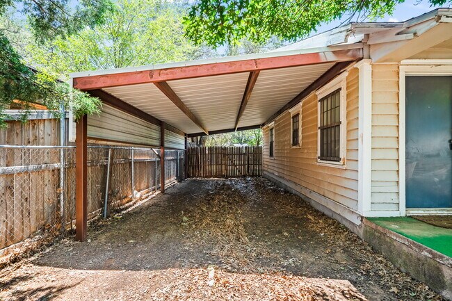 Photo - Cozy Home with Bonus Room, Minutes from TTU