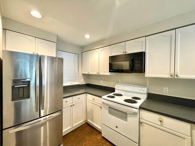 Photo - Great Condo For Rent Unit A208