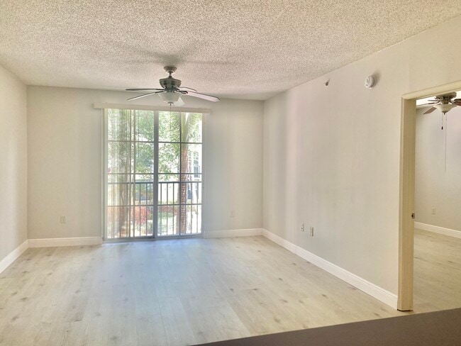 Photo - 630 S Sapodilla Ave Unit 204