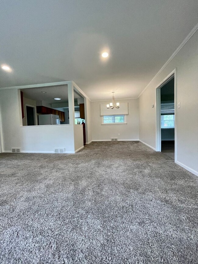 Photo - OFFERING ONE MONTH FREE RENT!! GORGEOUS AN...