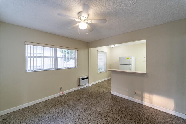 Photo - 115 NE 4th St Unit 1