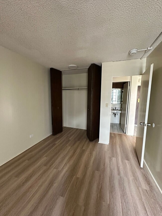 Photo - 1050 Kinau St
