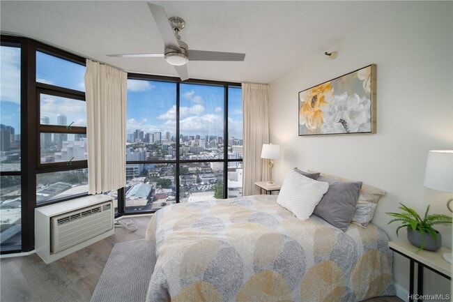 Photo - Convenient 1 Bedroom Close to Everything Unidad 1702