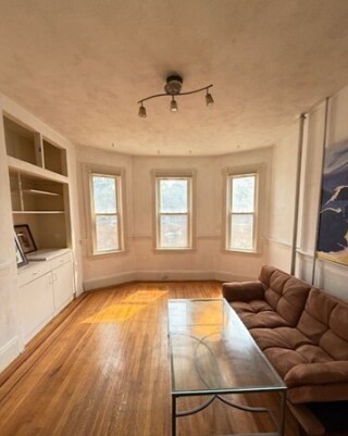 Photo - 58 Aspinwall Ave Unit 1