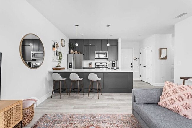 Photo - 5858 N College Ave Unidad ID1014519P