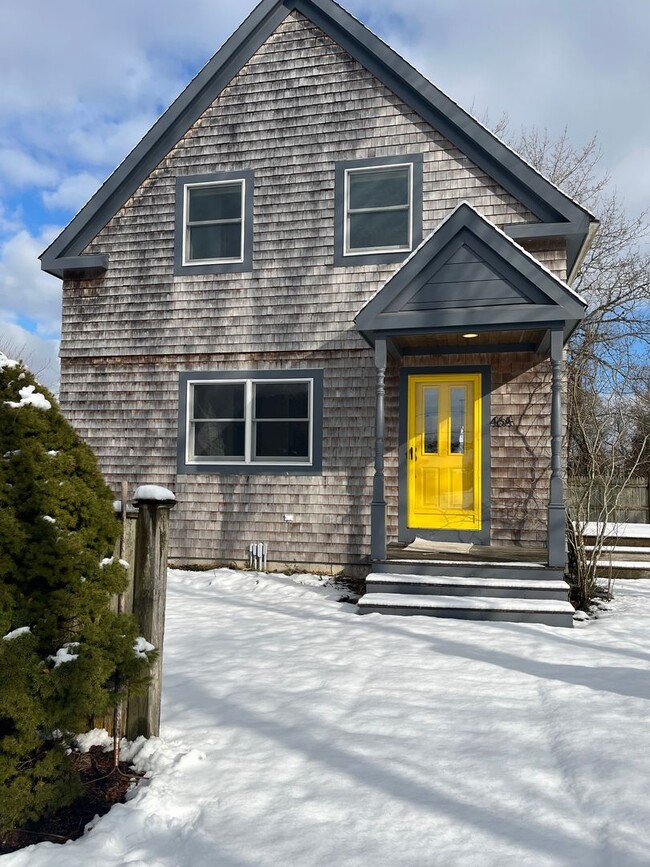 Building Photo - Completely renovated 2 bedroom, one and a half bath cottage style apartment. $2,300 per month plu...