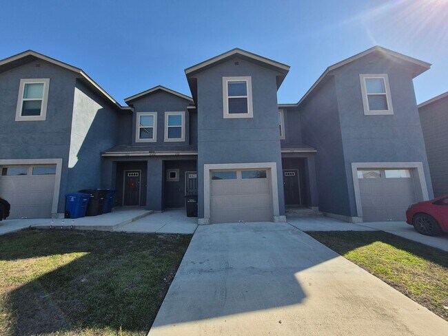 Building Photo - 6522 Marcel Wy