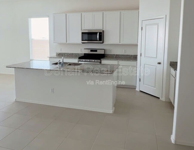 Photo - 15661 W Smoketree Dr