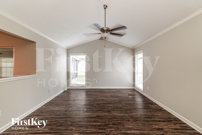 Photo - 7027 Silvermill Dr