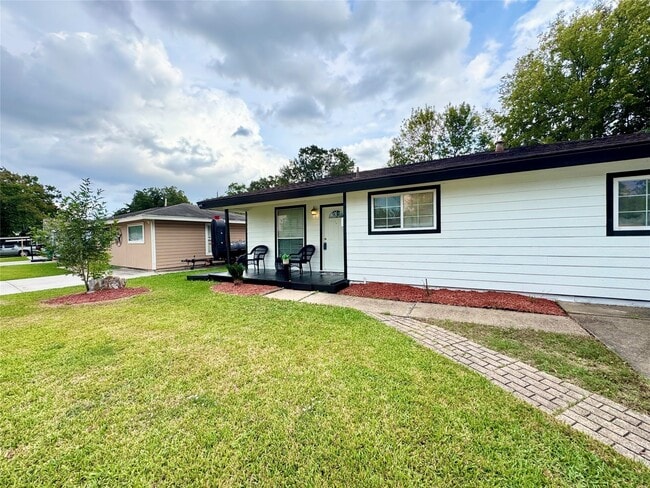 Photo - 2708 Morningside Ln