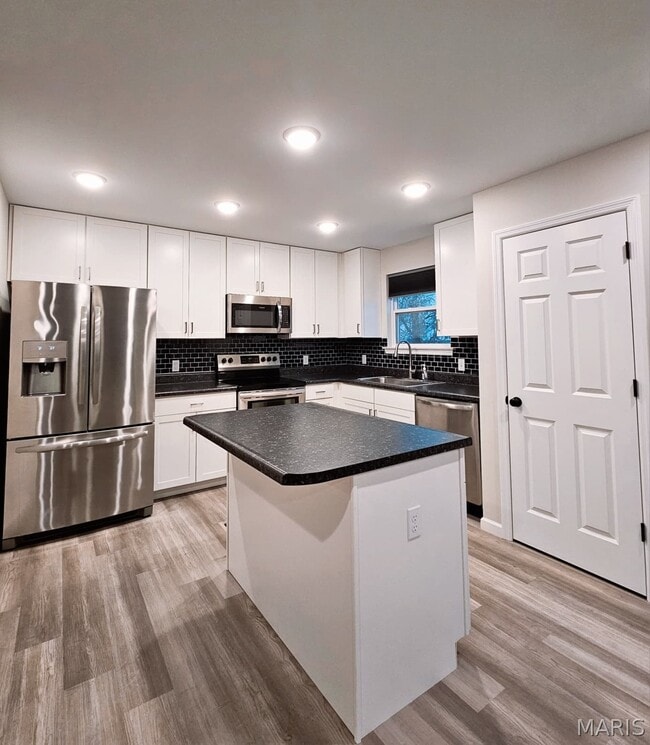 Photo - 367 Newbridge Wy