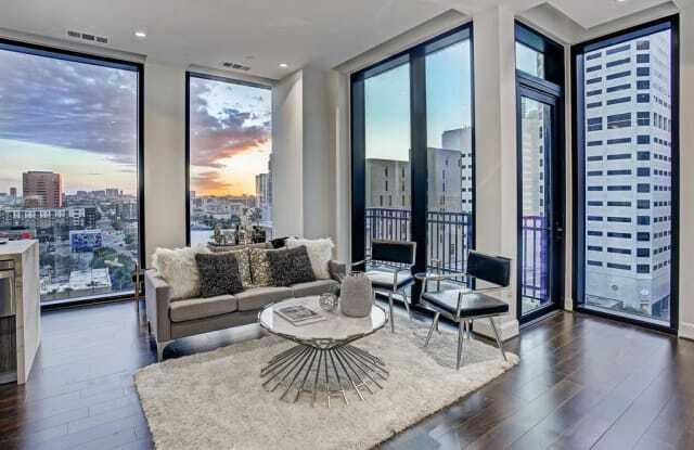 Photo - 1211 Caroline-449.2 Unit 449.2