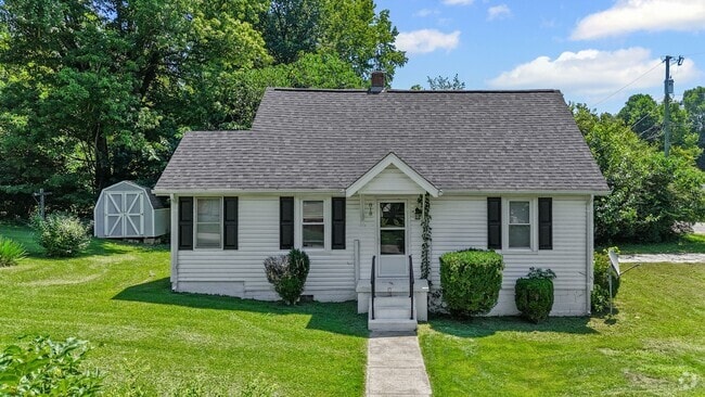 Building Photo - Updated 4-Bedroom Home in Blackstone!