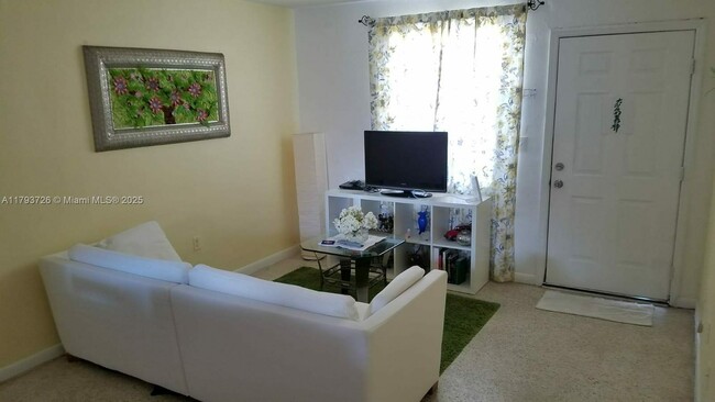 Photo - 1027 SW 4th Ave Condo Unit 4