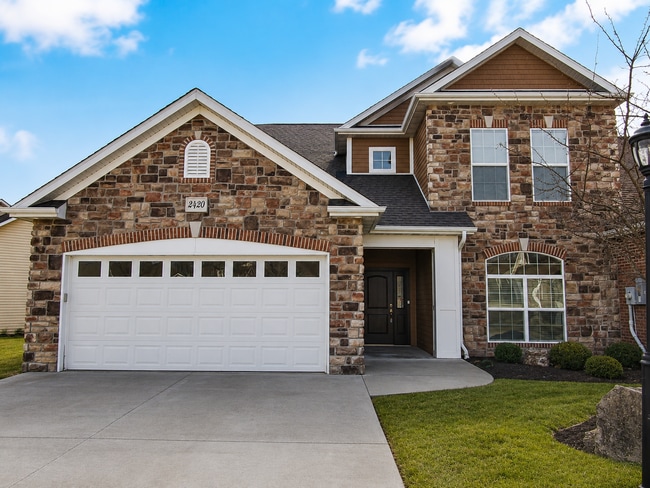 Building Photo - Bright 3BR Townhome with Bonus Room - Available NOW!