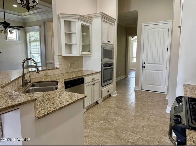 Photo - 511 Cedar Lake Dr