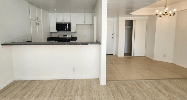 7640 Oso Ave Unit Oso Ave