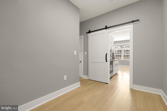3529 14th St NW Unit 1