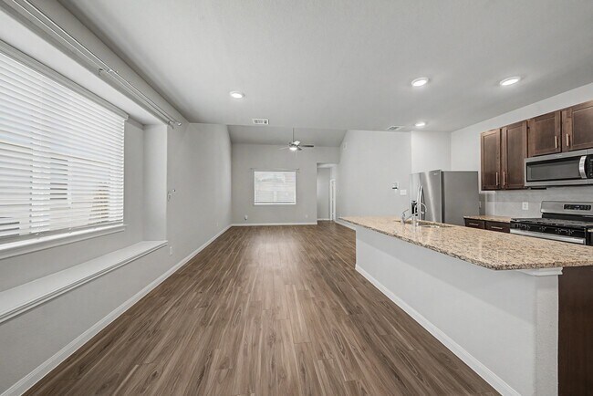 Photo - 13820 Goldeye Dr
