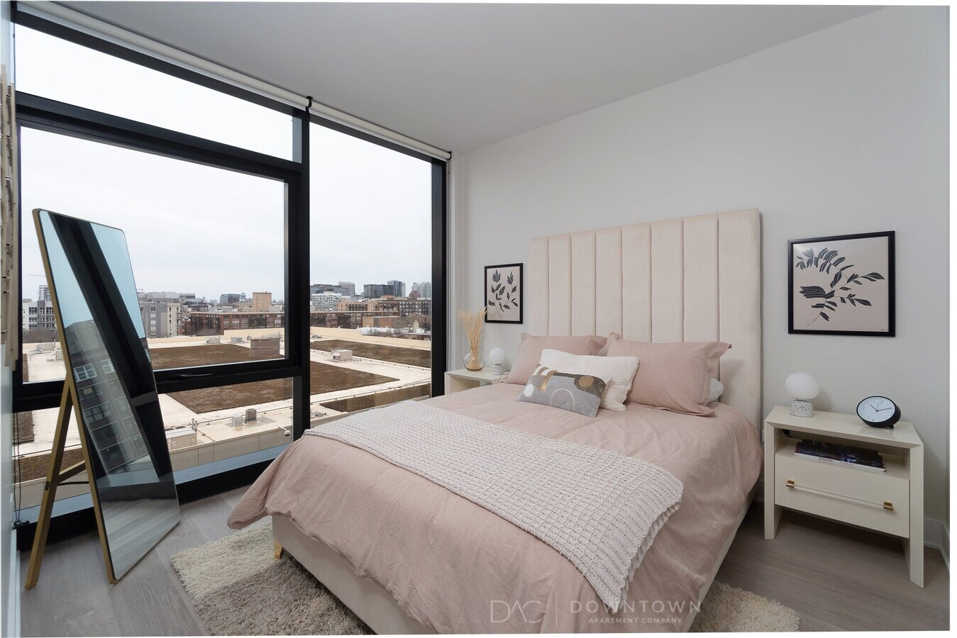Photo - 1143 W Van Buren St Unidad 701