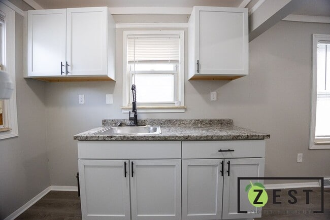 Photo - Beautiful house !!!! OPEN HOUSE 10/30 THUR...