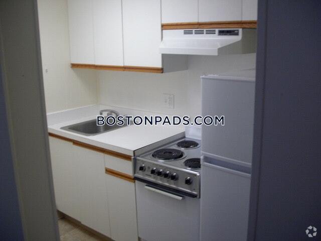 Building Photo - 62 Boylston St Unit 502 Rental