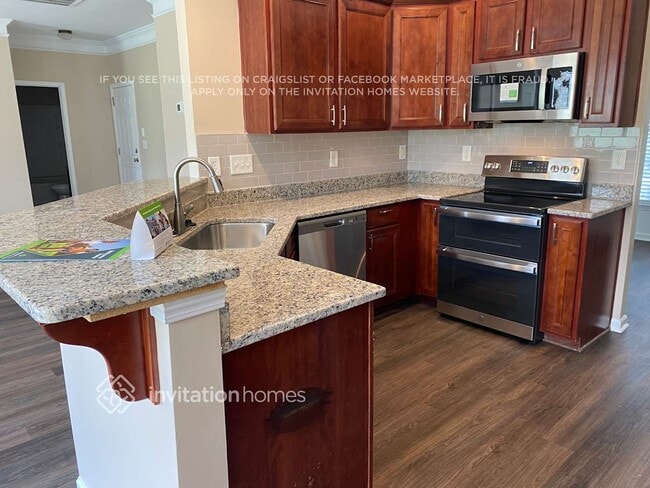 Photo - 2005 City Lights Dr