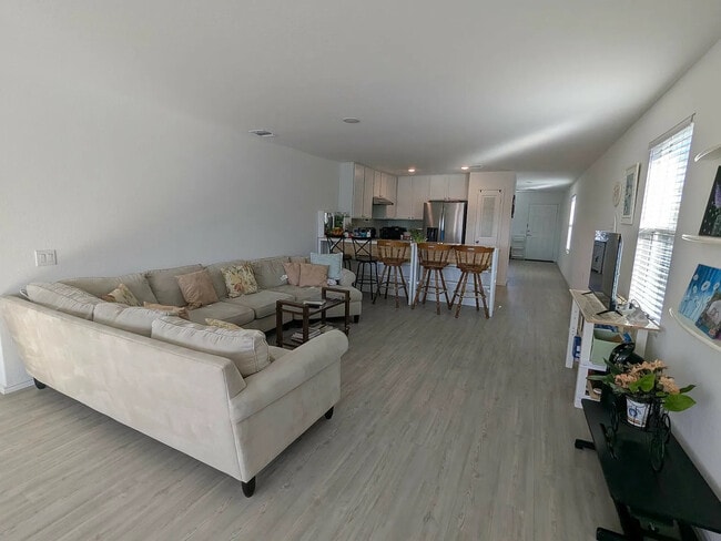 Room in House on Repeating Wy