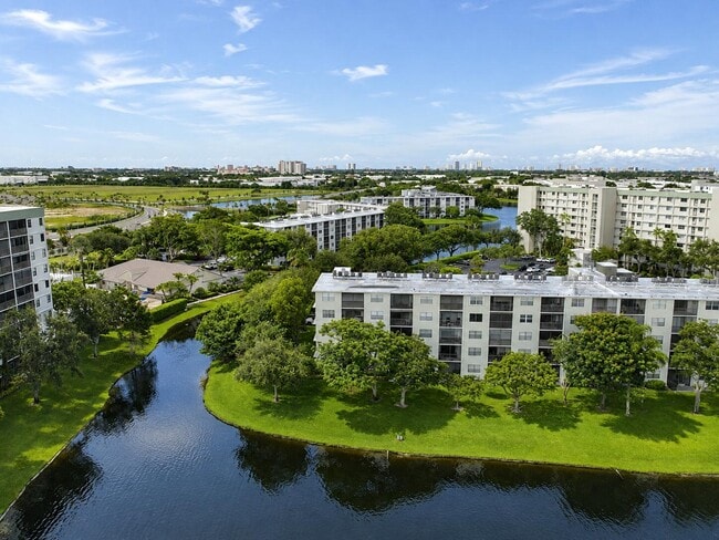 Photo - 2226 N Cypress Bend Dr Unit 103