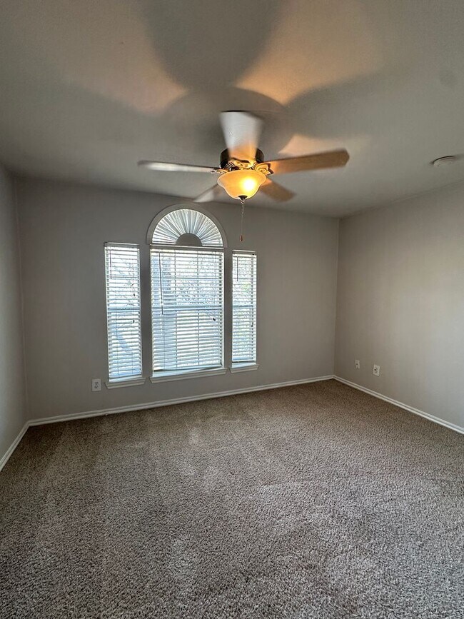 Photo - Pointe 360 @ 222 Condominiums - Huge 2 bedroom w attached Garage - $1295 Rent w Credit - Pool