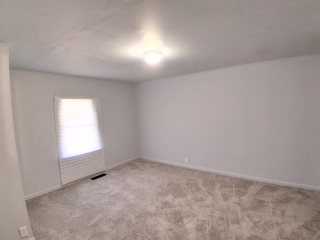 Photo - 913 Forrest St