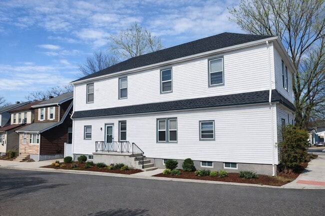 Building Photo - 240 Burkley Pl
