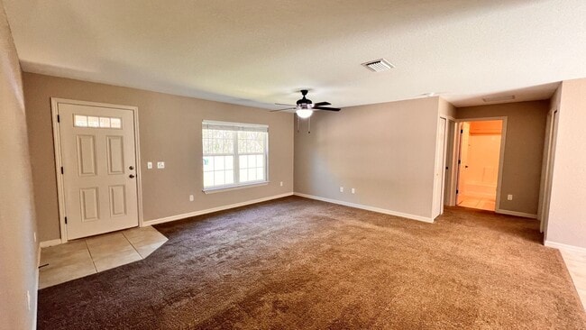 Photo - 3 BD/2BA Home in Beautiful Ocklawaha Ready for Move-In