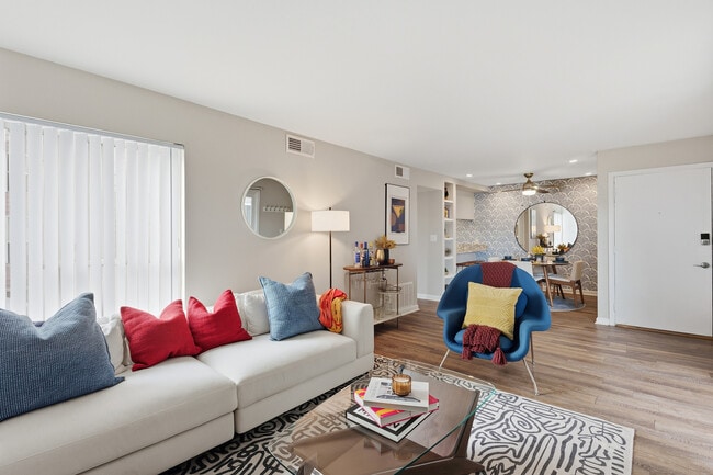 Building Photo - Fieldpointe of St. Louis