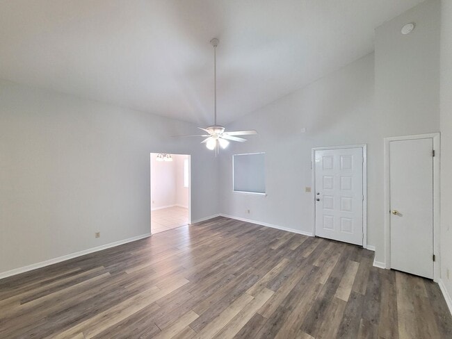 Photo - Lynn Haven 3 bedroom 1.5 Bath Duplex