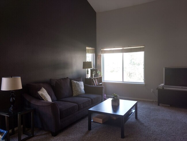 Photo - 6511 Stagecoach Ave