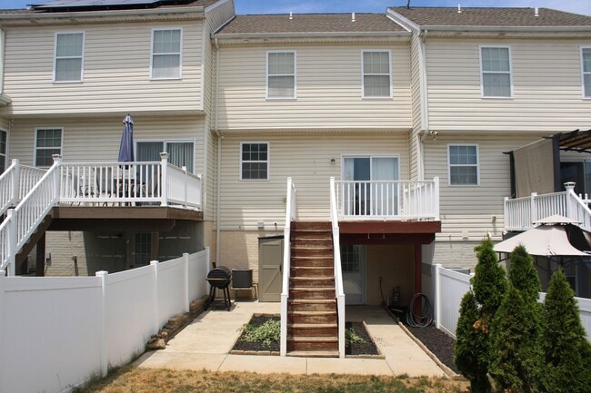 Photo - 1236 Ledge Dr