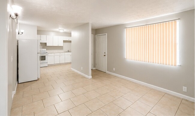 Photo - 2862 W 1st St Unit 1