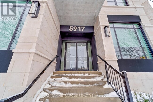 Photo - 5917 Main St Unit 707