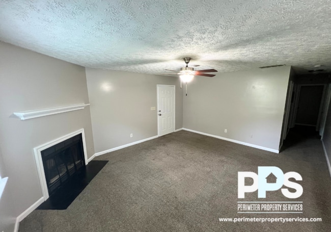 Building Photo - 5917 Summerglen Ln Rental