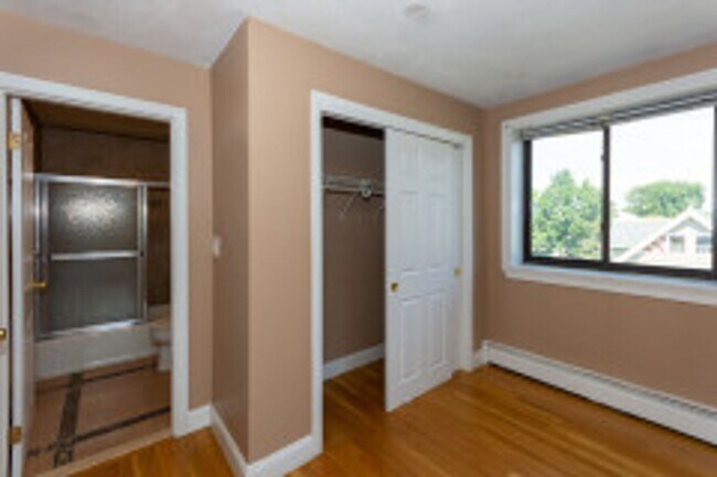 Photo - Sunny Renovated 1 Bed Near Harvard Ave – Heat & Hot Water Included, No Broker Fee!