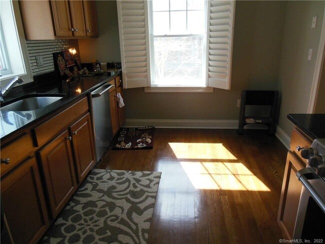 Photo - 1725 Summer St Unit 1