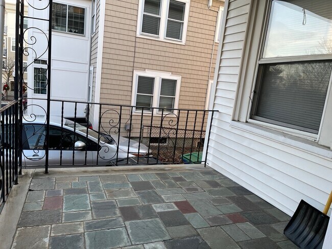 Photo - 8 Hill St Unit 1