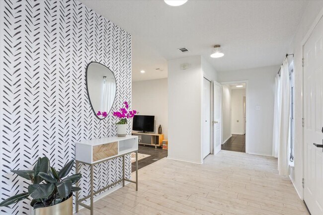 Photo - 12205 Midland Walk