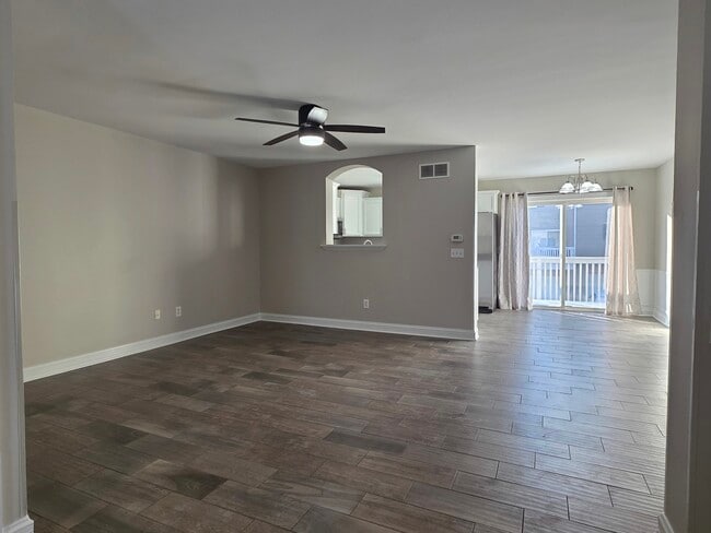 Photo - 234 W Kyra Ln