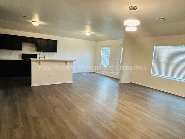 Photo - 11624 NW 96th St