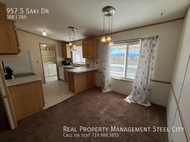 Photo - 957 S Saki Dr